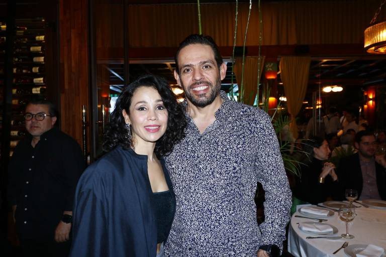 Festejan clientes y amigos 18 años del Restaurante Cayenna