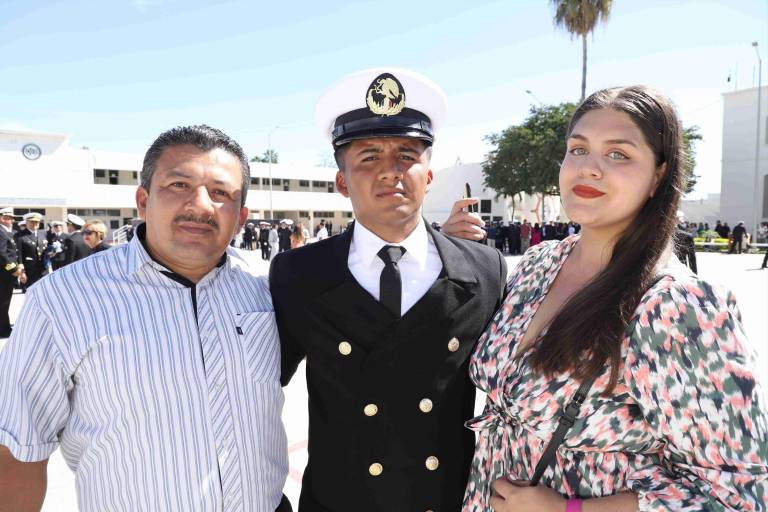 Participan en la celebración de la Escuela Náutica Mercante de Mazatlán