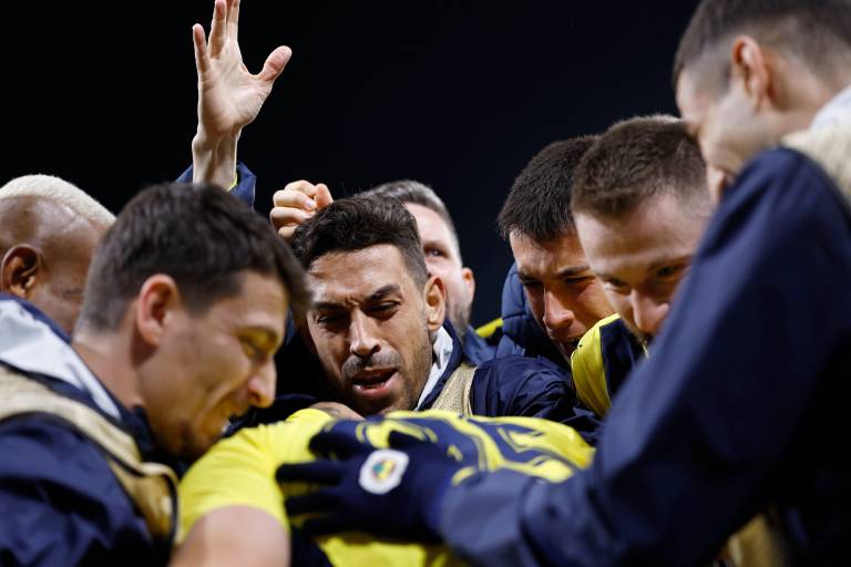 Anderlecht y Chino Huerta quedan eliminados de la Europa League tras empate con Fenerbahce