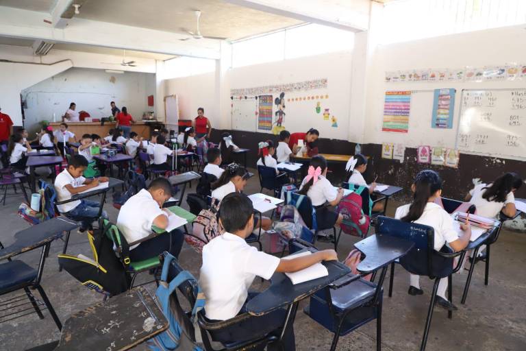 Pide Coparmex respeto al Estado de Derecho en nuevos libros de texto