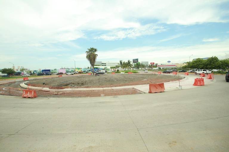 Recortan glorieta en la Marina; instalarán venado gigante