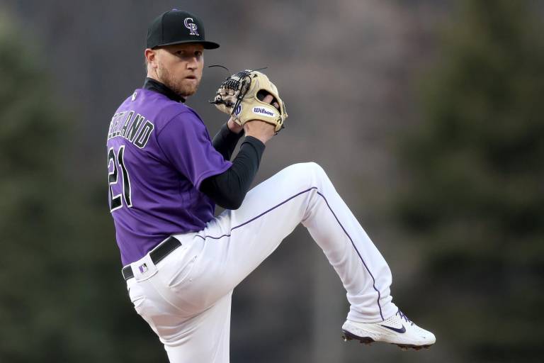 Kyle Freeland firma extensión de 5 años con Colorado