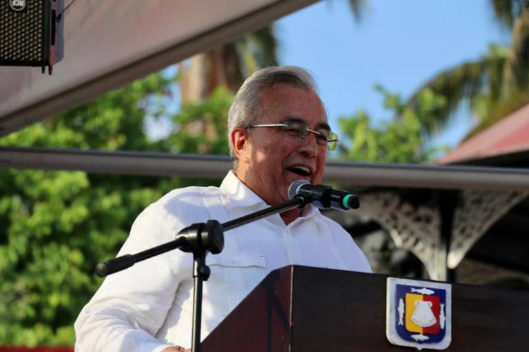 Anuncia Rocha Moya más ajustes en su gabinete