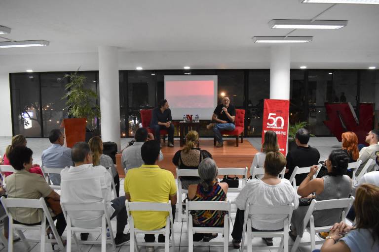 Comparte la importancia de la justicia transicional