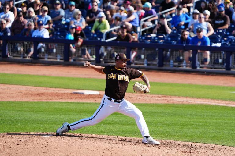 Lucen guindas en pretemporada de MLB