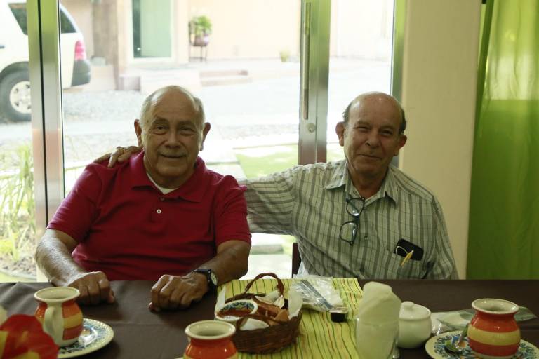 Celebran la hermandad