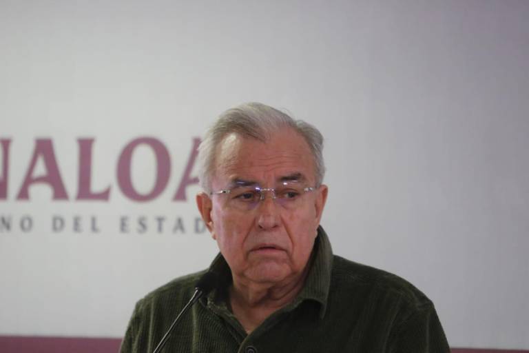 Gobernador de Sinaloa opina sobre Taylor Swift en su conferencia institucional