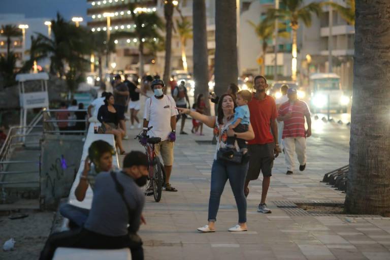 Normal, que Mazatlán corra más riesgo por variante Ómicron de Covid-19: Alcalde