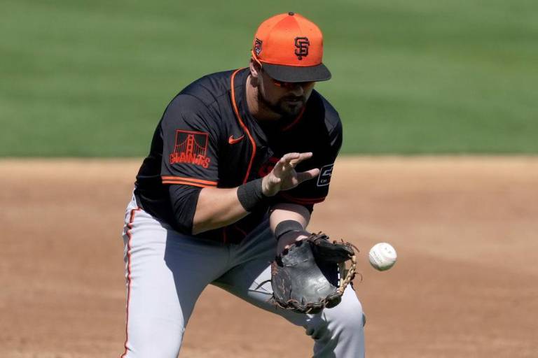 J.D. Davis fue dejado en libertad por los Gigantes