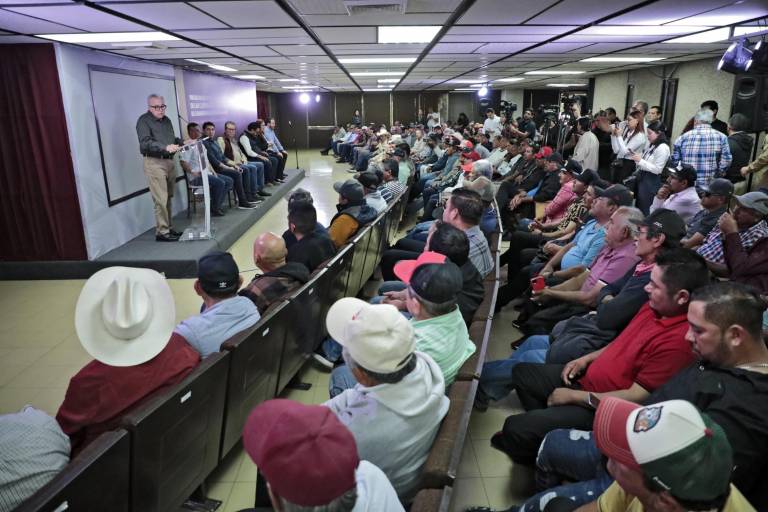 Gobierno del Estado entrega $25 millones en programa emergente a cooperativas camaroneras