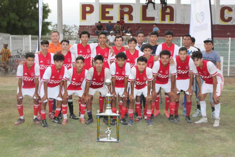 La 10 de Mayo alza título de la Liga de Futbol Juvenil de Escuinapa