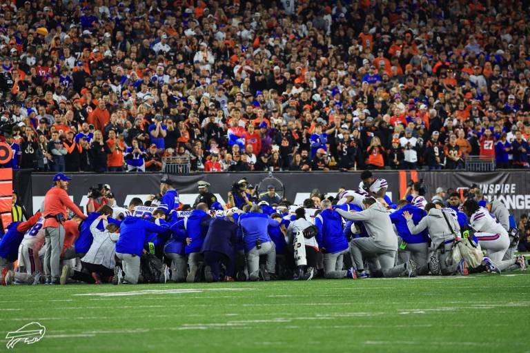 Bills reanuda prácticas tras incidente a Damar Hamlin