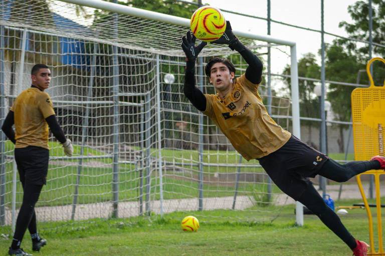 El arquero culichi José Castro regresa a Dorados