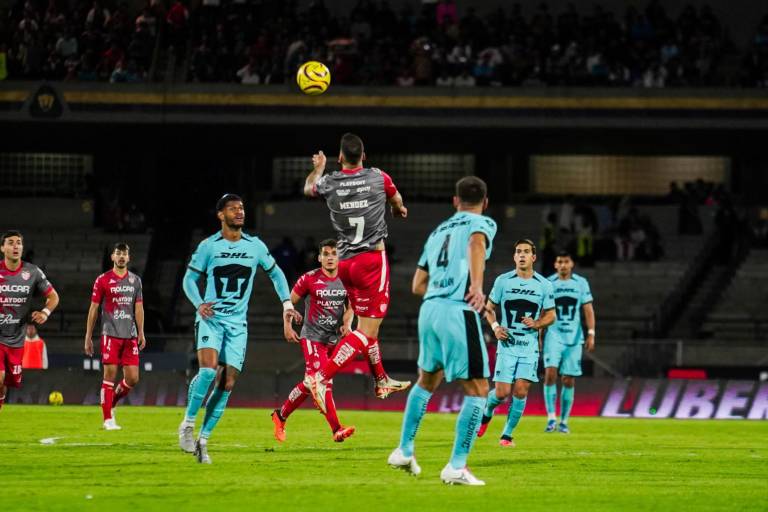 Pumas se conforma con el empate ante Necaxa