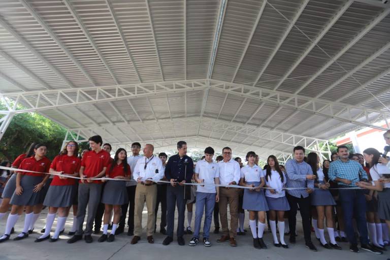 Inauguran techumbre en el CETis 127, en Mazatlán