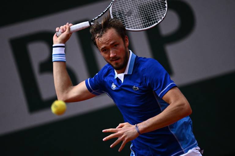 Daniil Medvedev arrolla al argentino Facundo Bagnis e inicia con buen pie en Roland Garros