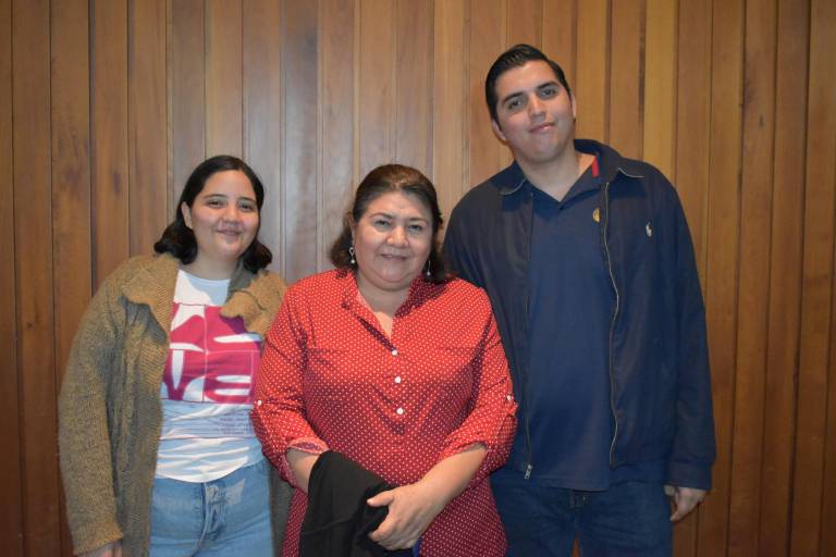 Disfrutan familias de la música sinfónica
