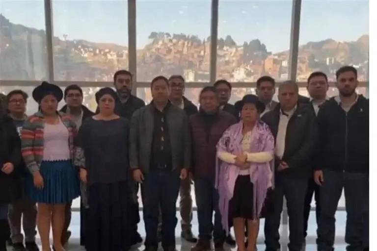 Se frustra intento de golpe de Estado en Bolivia; Presidente nombra nuevo comandante del Ejército