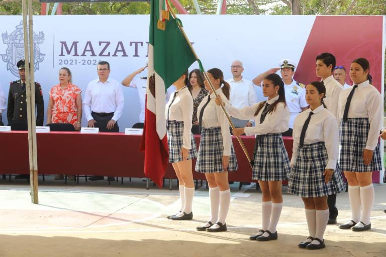 Destaca Alcalde importancia de bachilleratos tecnológicos para Mazatlán