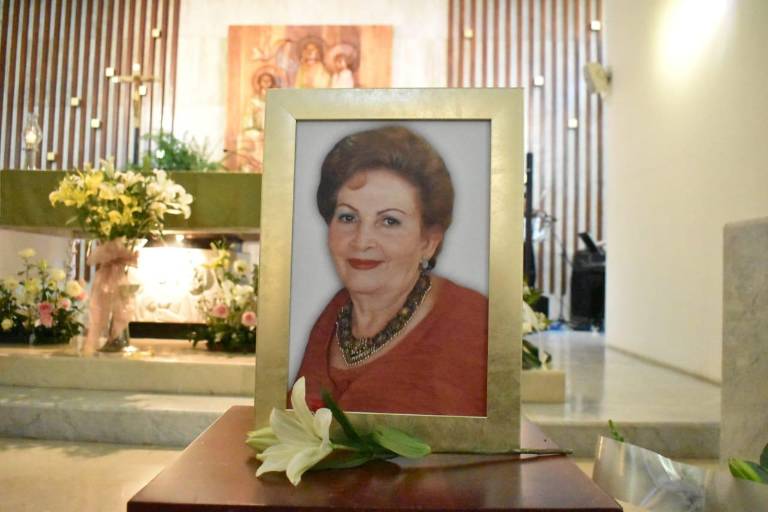 Adiós a doña Elisa Jarero de Del Rincón