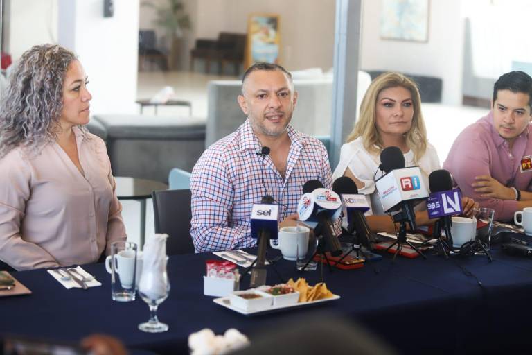 Leobardo Alcántara exige que haya debates entre aspirantes de la 4T