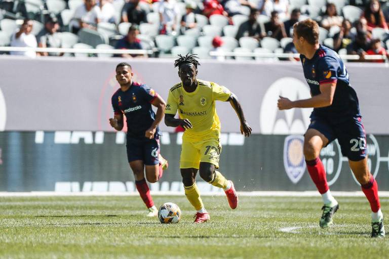 Aké Loba es nuevo jugador del Mazatlán FC