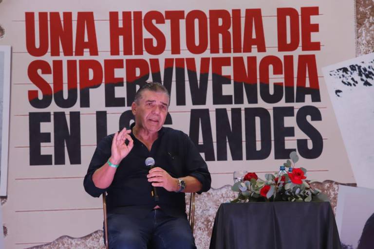 Carlos Páez narra emotiva charla sobre el suceso de los Andes