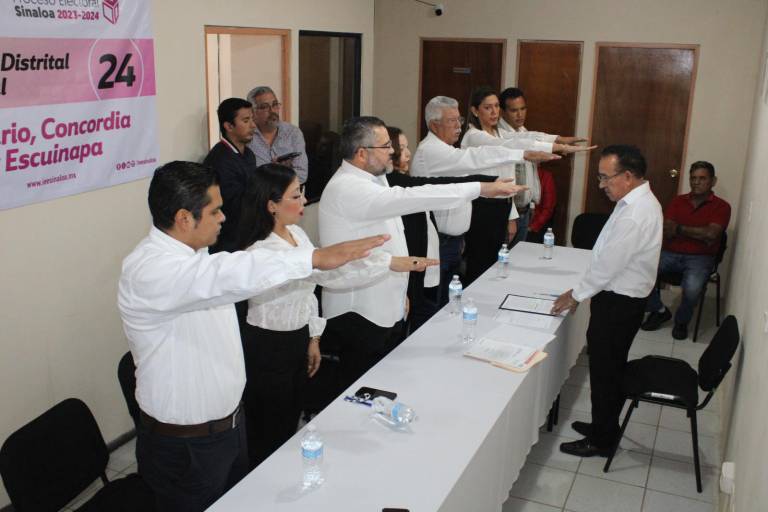 Declaran formalmente instalado el 24 Consejo Distrital Distrital en Rosario