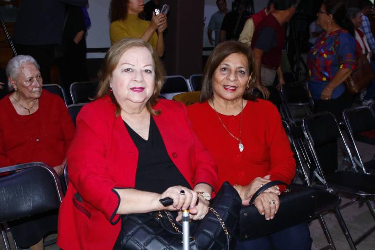 Entregan a Ito Contreras el Premio Sinaloa de Artes