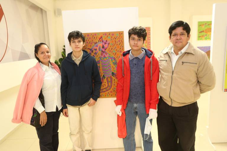 Presenta Alexander Pescador la exposición ‘La luz y la esperanza’