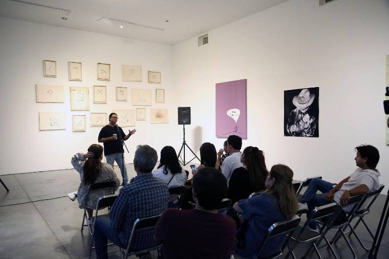 Charla José Alfredo Elías sobre ‘Dentro del seto’
