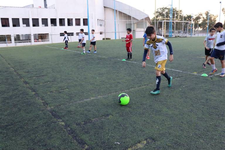 UAS reactiva escuelita de futbol en Culiacán después de dos años de receso