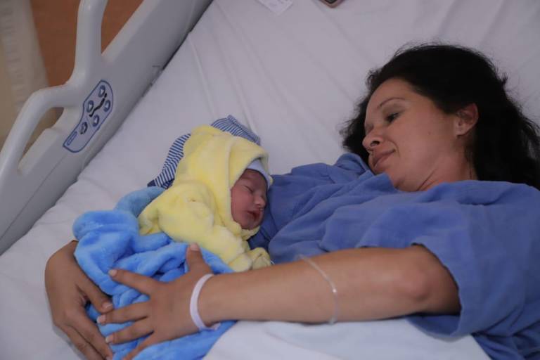 Alberto Guadalupe es el primer bebé en nacer este 2025 en Mazatlán