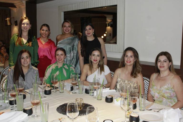 Carolina Covarrubias se despide de la soltería