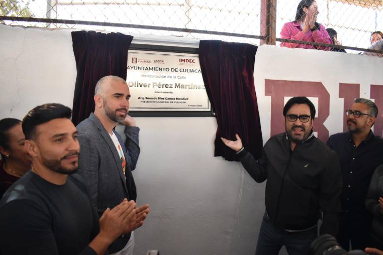 Culiacán nombra una calle en honor al ex pelotero Oliver Pérez