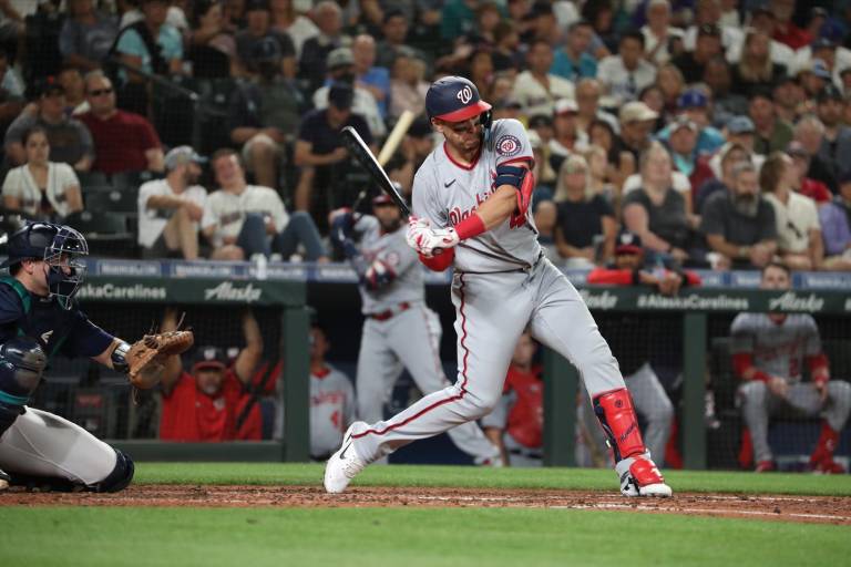 Joey Meneses rompe un Sin Hit con su sexto jonrón de la temporada