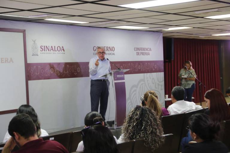 Rocha Moya revela que se piensa que hay más plagiados que los 66