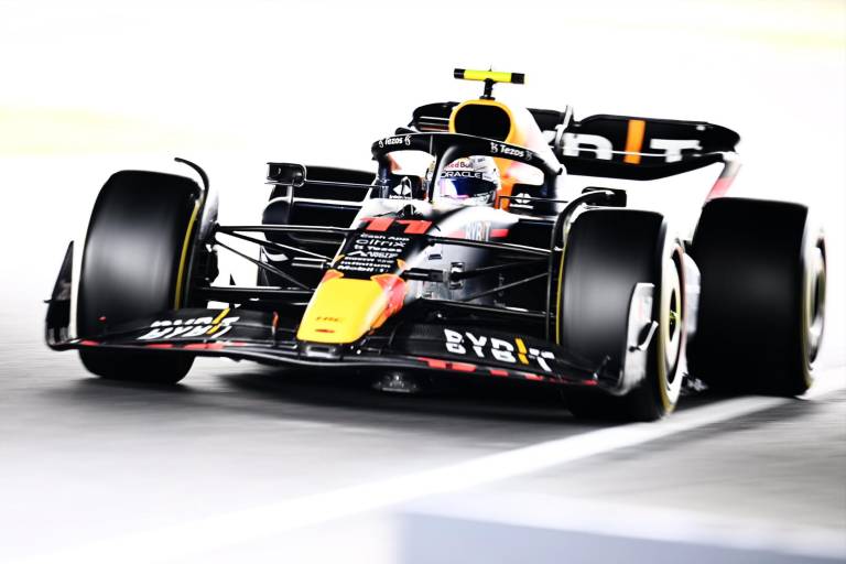 Checo Pérez saldrá cuarto en el GP de Japón; Verstappen logra la pole position