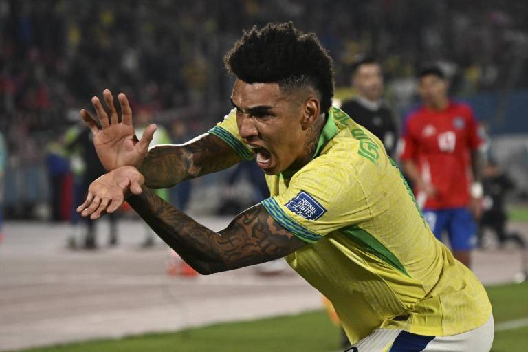Brasil vence a Chile con agónico gol