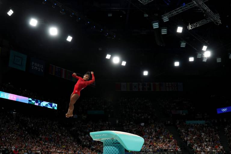 Simone Biles sigue ganando y Ledecky hace historia