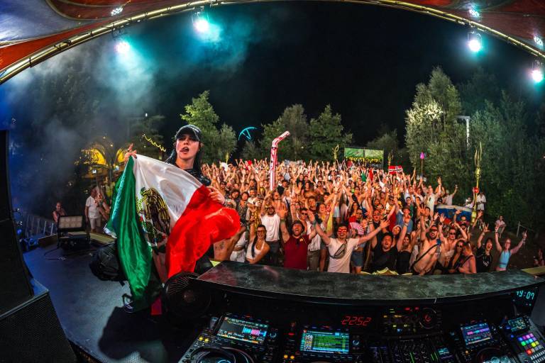 Brilla Sinaloa en ‘Tomorrowland 2025’ con la DJ Mariana Bo