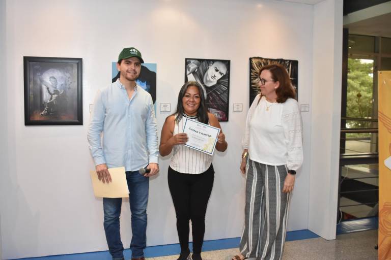 Entregan premios del concurso de Artes Visuales San Miguel Arcángel 2022
