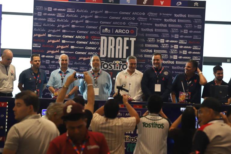 Celebran tradicional draft LMP en el puerto