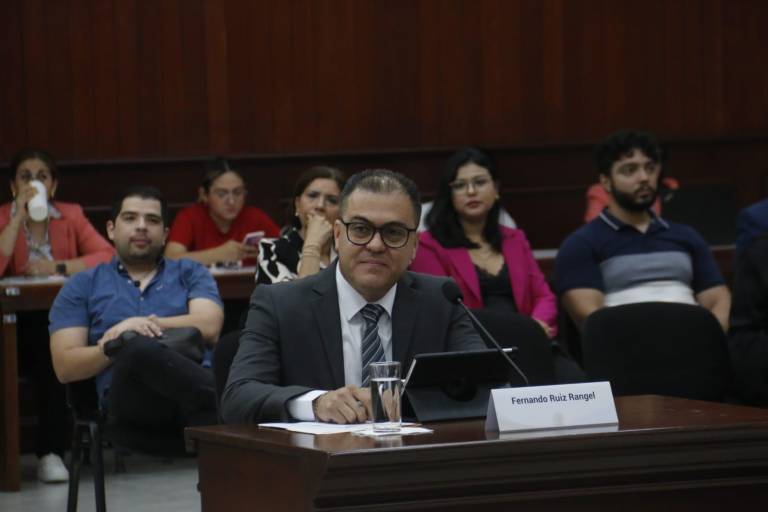 Integrante del CPC señalado de irregularidades busca encabezar Órgano Interno de Control de la Fiscalía