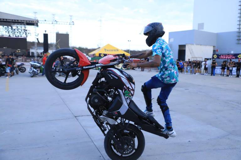 Calientan motores Stunts Riders en Mazatlán