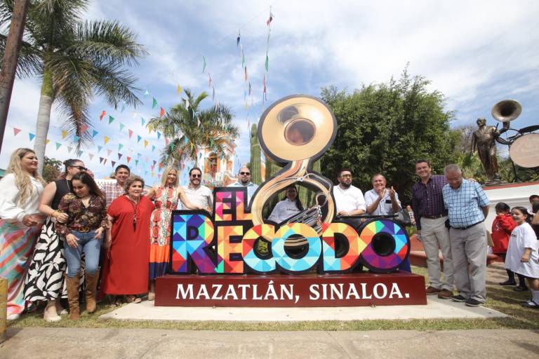 Inauguran avenida en honor a don Cruz Lizárraga en su tierra, El Recodo