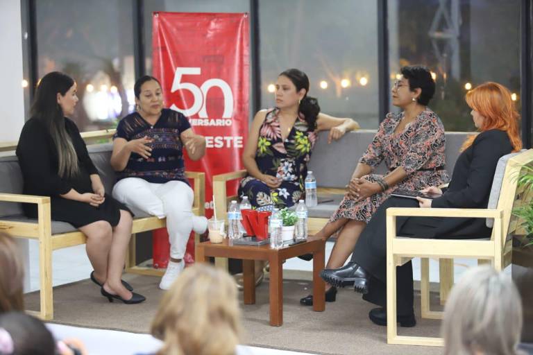 Mujeres Contracorriente: periodistas y activistas discuten acerca de los retos que se les han presentado en sus carreras