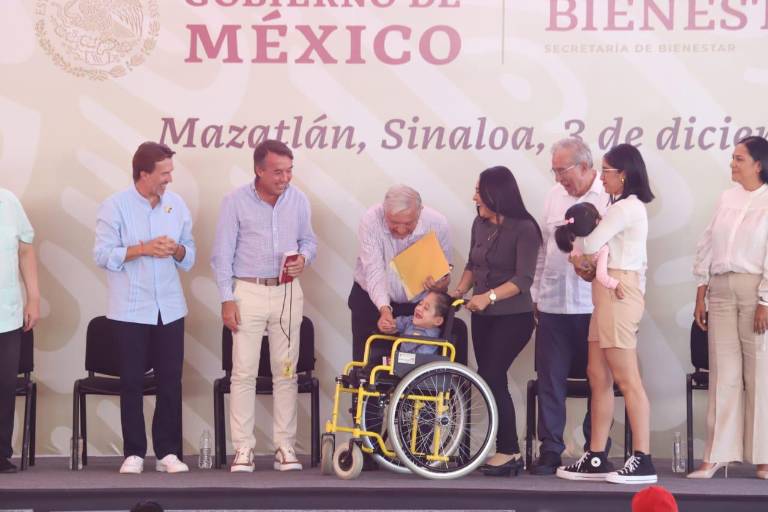 Inaugura AMLO en Mazatlán las instalaciones del CRIT Teletón Sinaloa