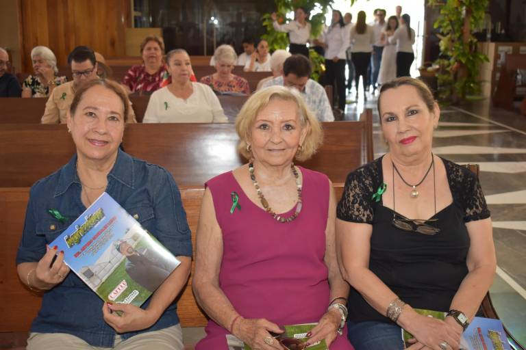 Celebran los agricultores su día y piden a Dios por buenas cosechas