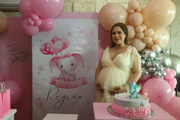 Estela Zataráin en la dulce espera de una princesa